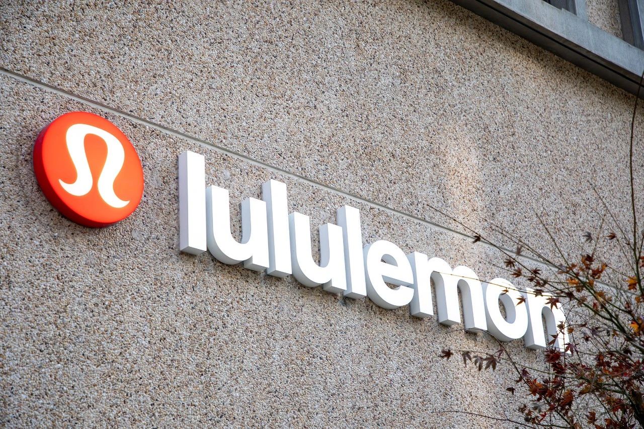 2000亿没了，lululemon怎么了？