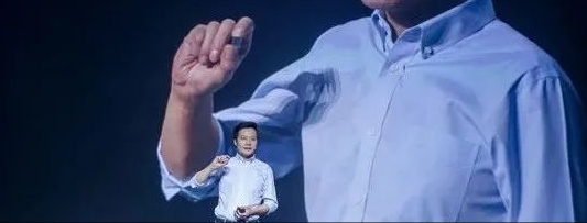 小米造芯十年，雷军不再“澎湃”？