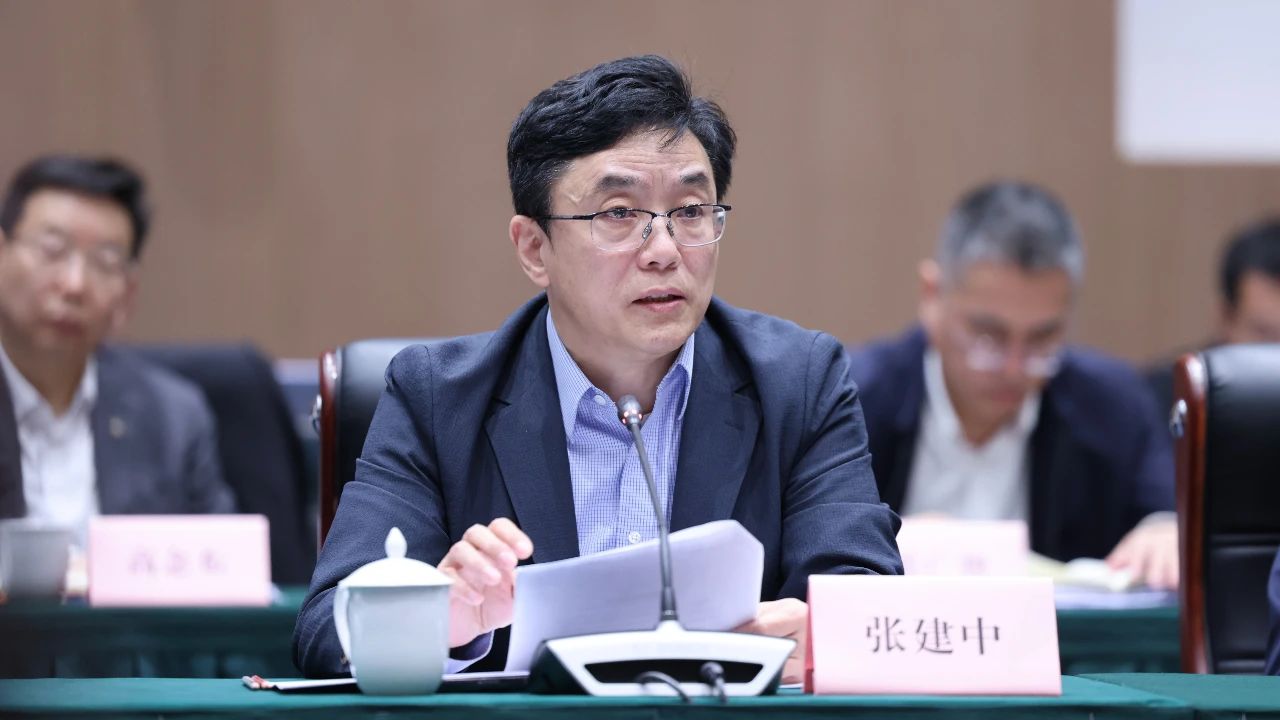 他，告别美国英伟达，干出中国英伟达
