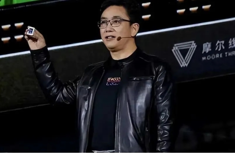 “国产英伟达”，终于被这个男人熬出来了
