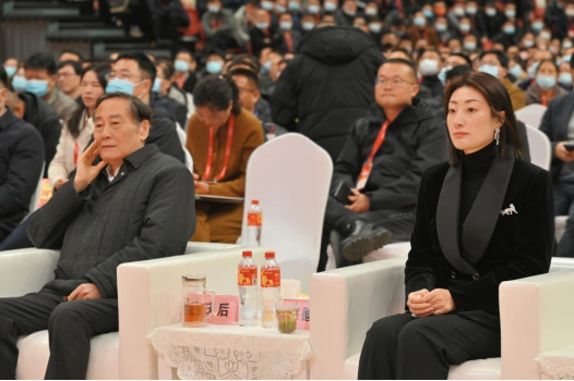 18亿美元的隐秘信托，宗馥莉如何用110万就击穿了？