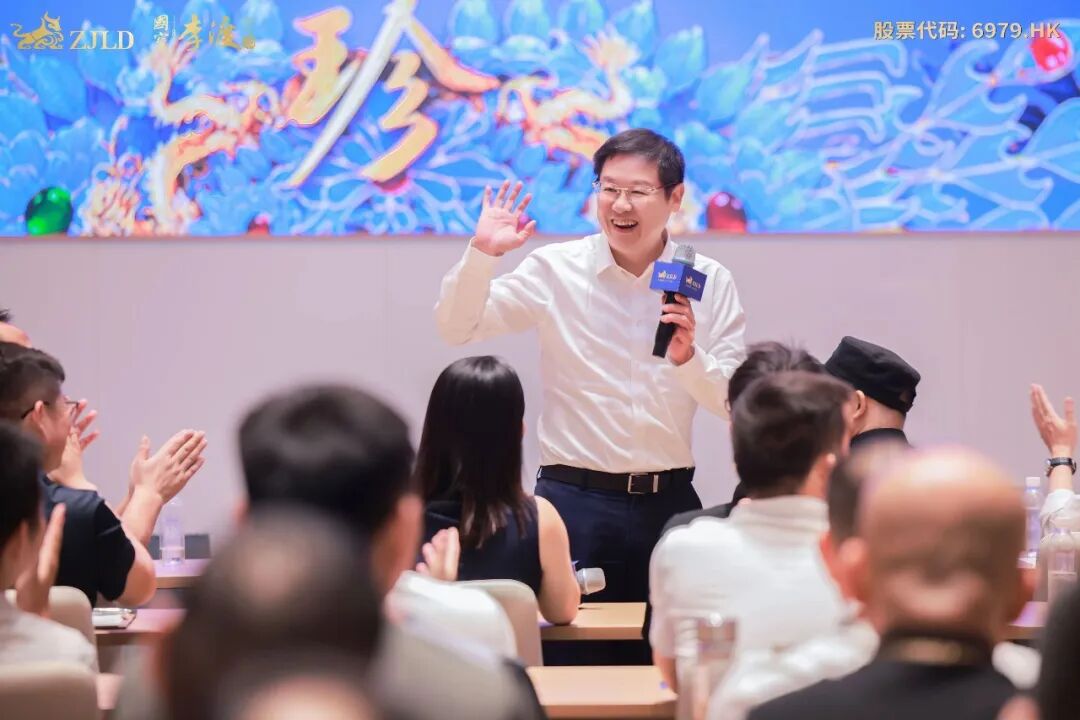 万商联盟：吴向东的创新与白酒的长期主义